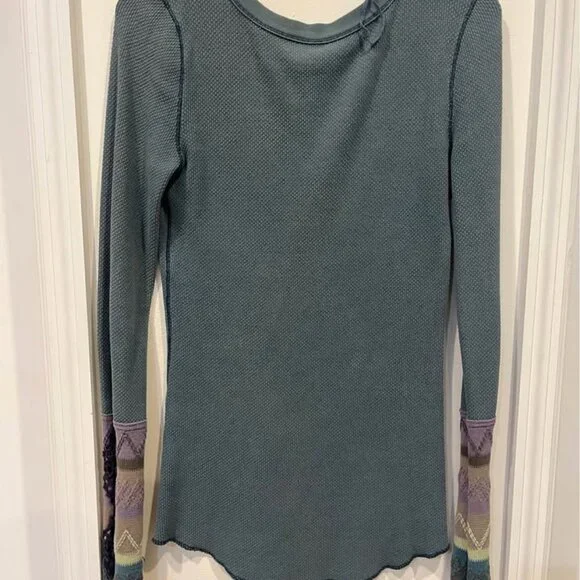 Free People Knit Longsleeve Shirt - Size Large - Picture 3 of 3